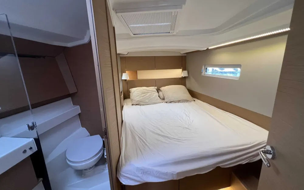 slider 14 Jeanneau Sun Odyssey 410