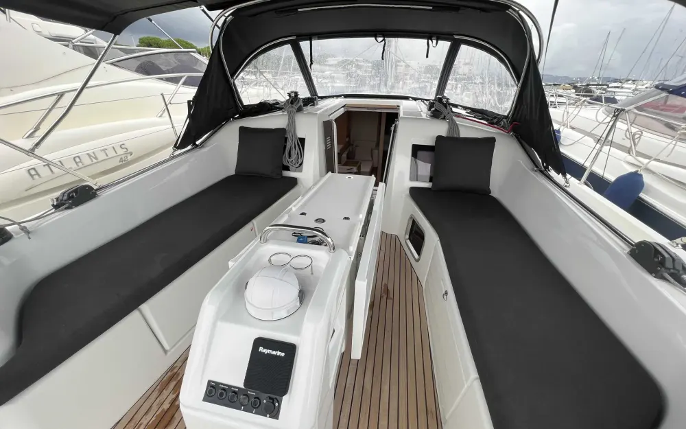 slider 3 Jeanneau Sun Odyssey 410