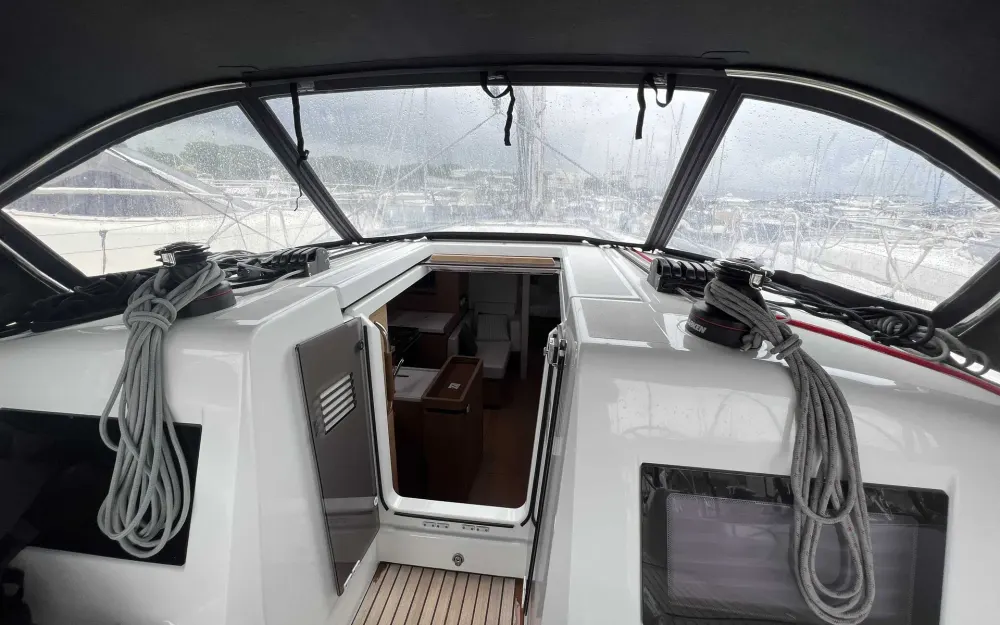 slider 5 Jeanneau Sun Odyssey 410
