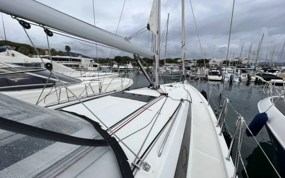slider 6 Jeanneau Sun Odyssey 410