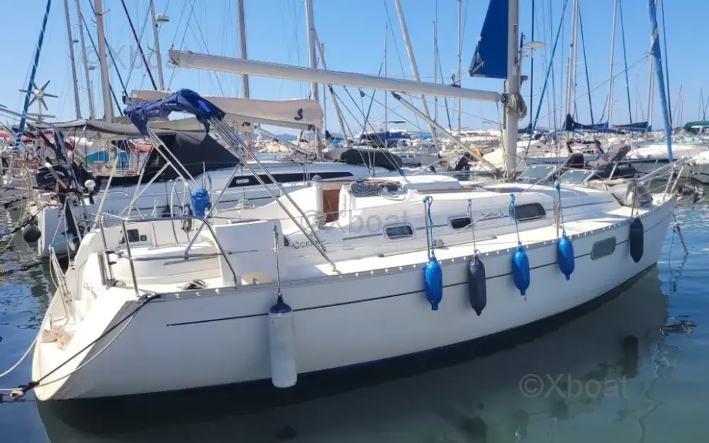 slider 1 Beneteau Oceanis 321