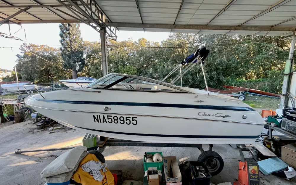 slider 0 Chris Craft  210 CC