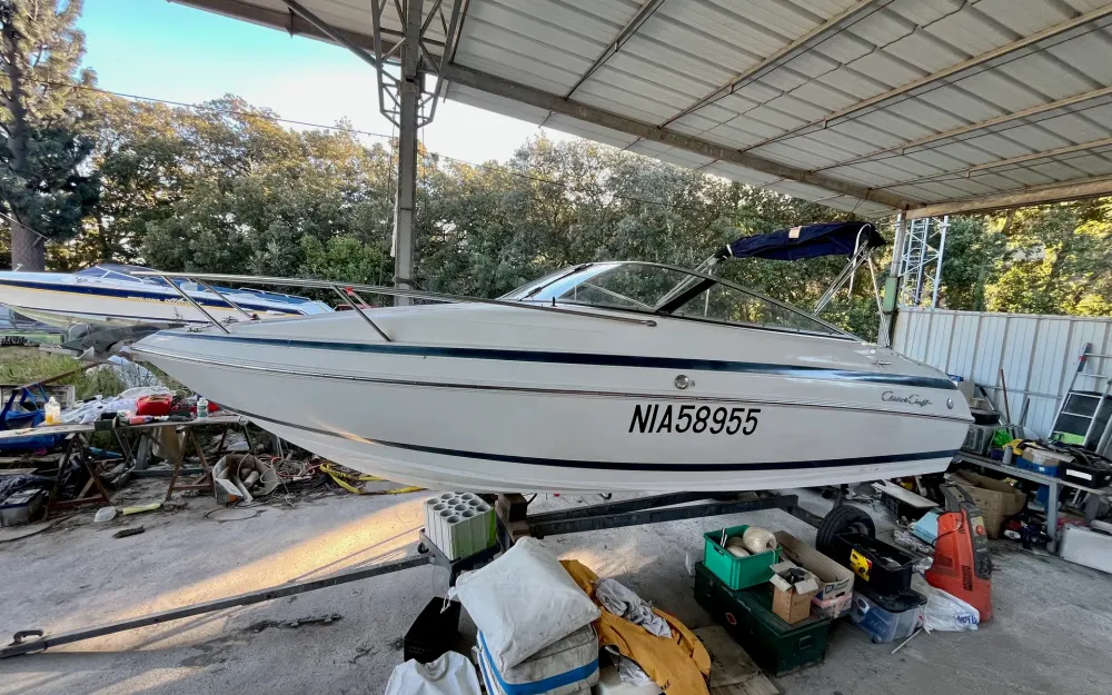 slider 8 Chris Craft  210 CC