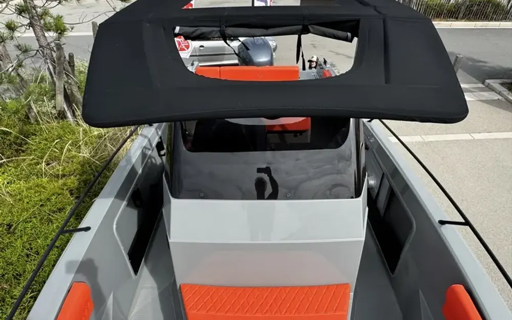 slider 12 Pacific Craft  750 Open