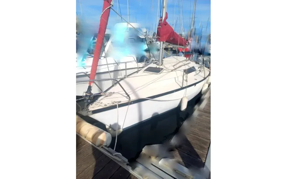 slider 0 Beneteau First 22