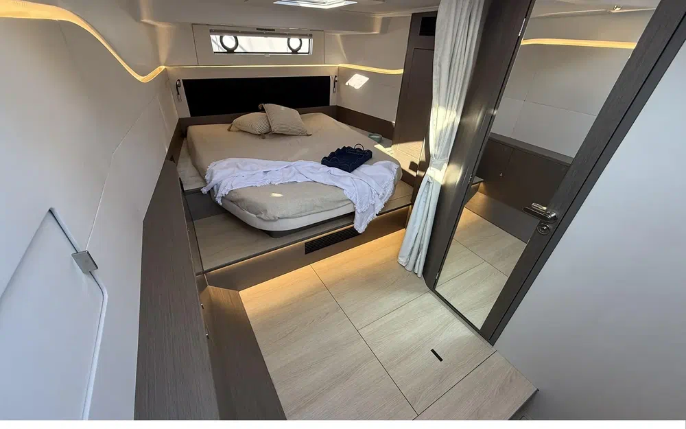 slider 7 Beneteau Gran Turismo 40