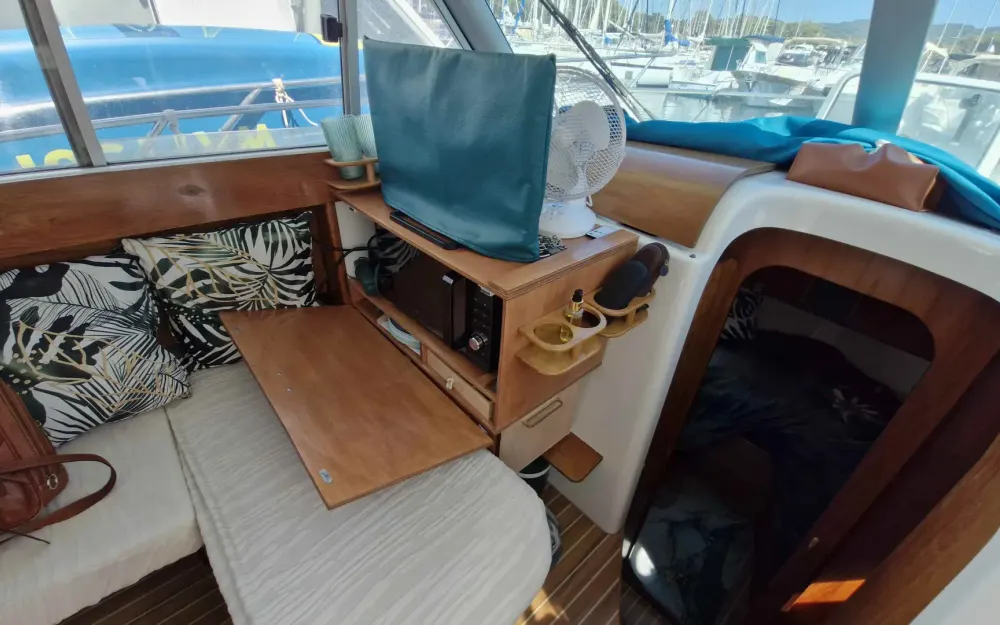 slider 3 Jeanneau Merry Fisher 805