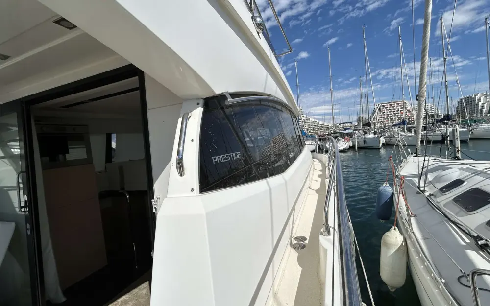 slider 9 Jeanneau Prestige 420 Fly