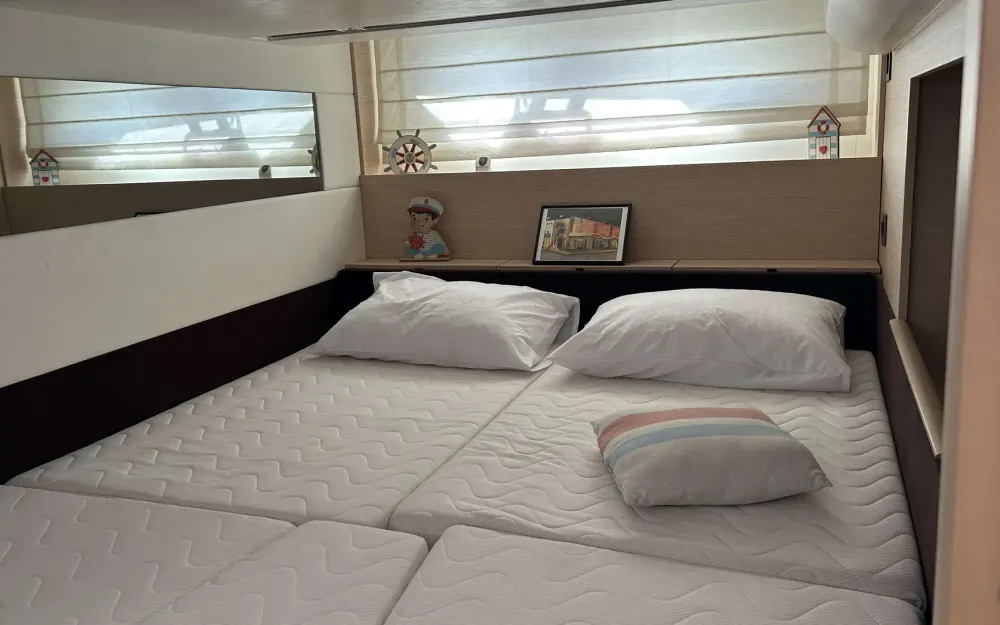 slider 11 Jeanneau Prestige 420 Fly