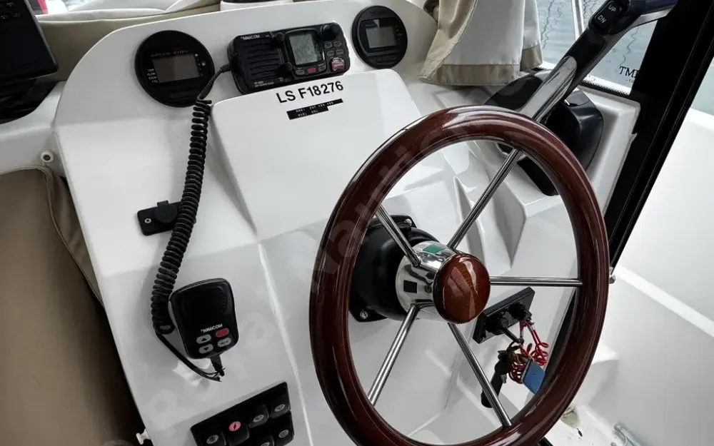 slider 15 Jeanneau Merry Fisher 695