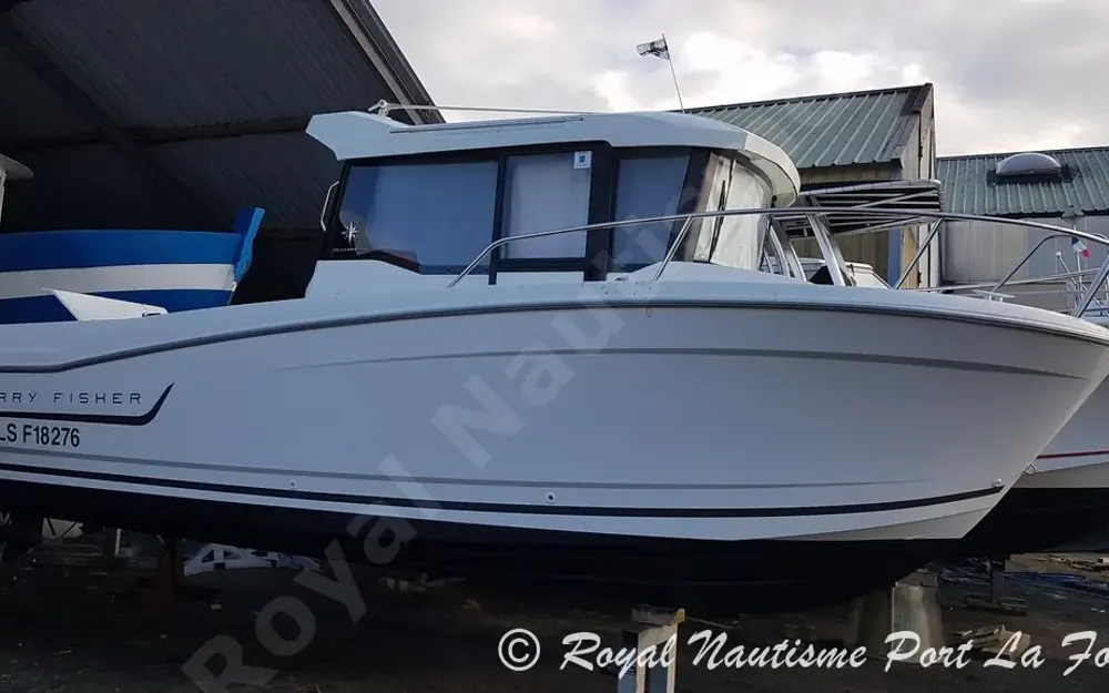 slider 16 Jeanneau Merry Fisher 695