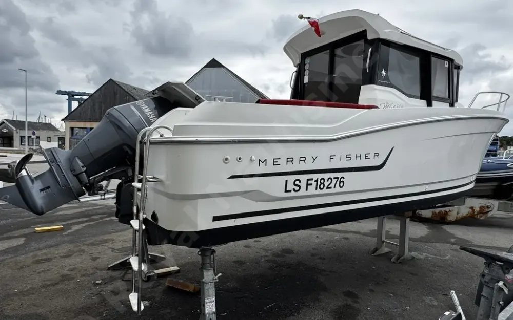 slider 1 Jeanneau Merry Fisher 695
