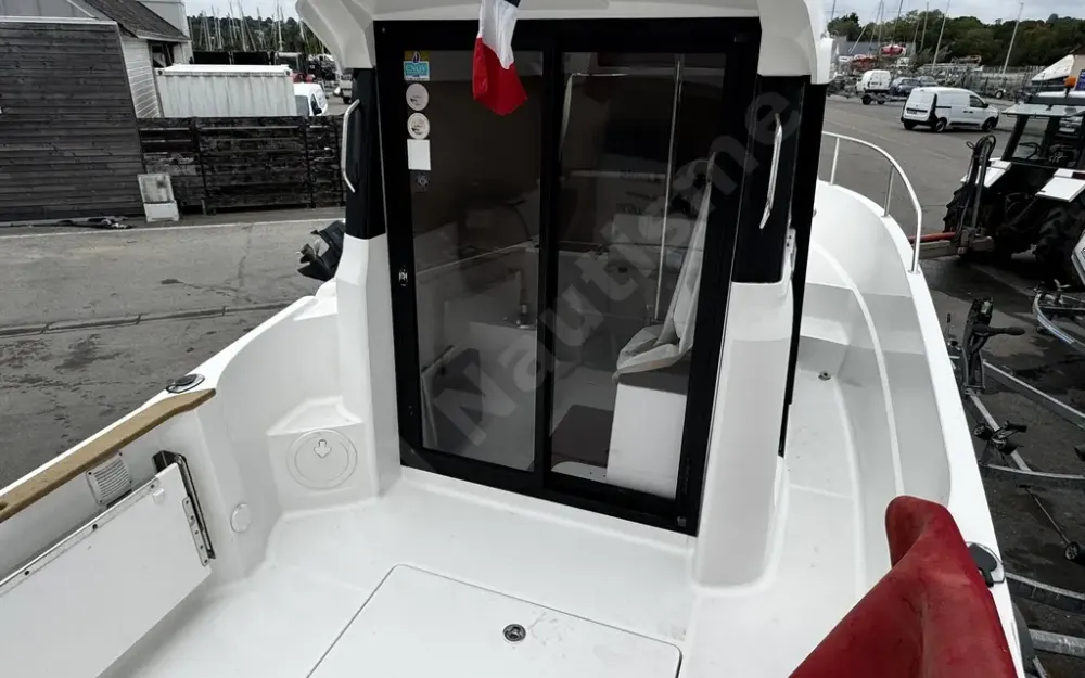 slider 6 Jeanneau Merry Fisher 695