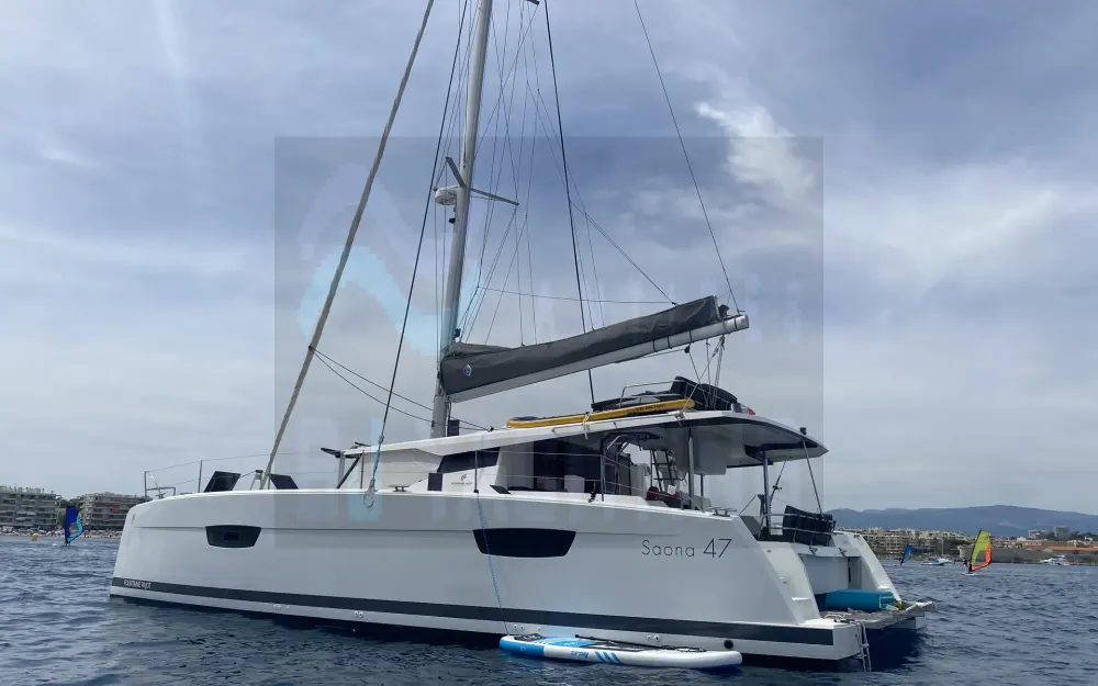 slider 0 Fountaine Pajot Saona 47