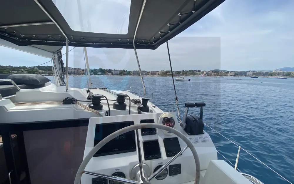 slider 11 Fountaine Pajot Saona 47
