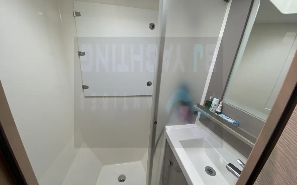 slider 15 Fountaine Pajot Saona 47