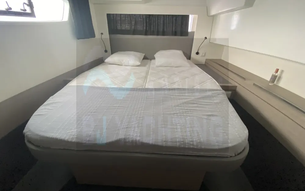 slider 16 Fountaine Pajot Saona 47