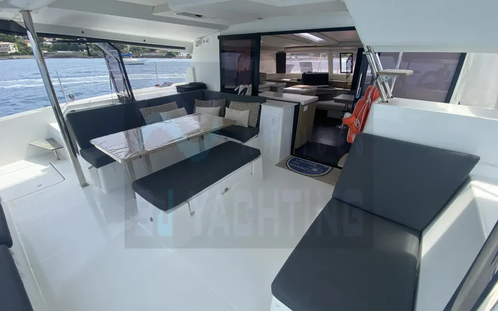 slider 5 Fountaine Pajot Saona 47