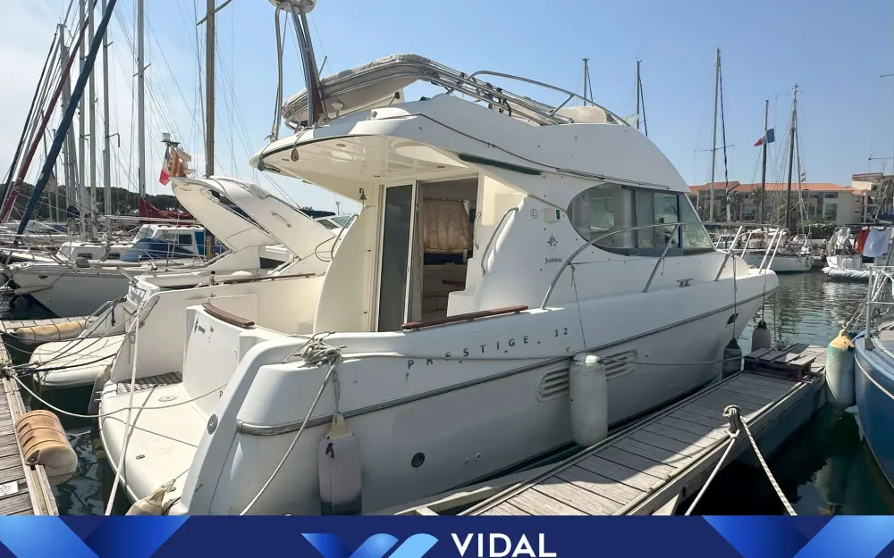 slider 0 Jeanneau Prestige 32
