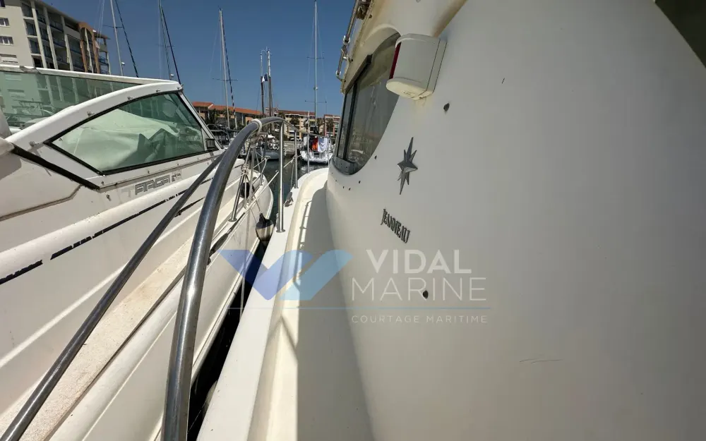 slider 19 Jeanneau Prestige 32