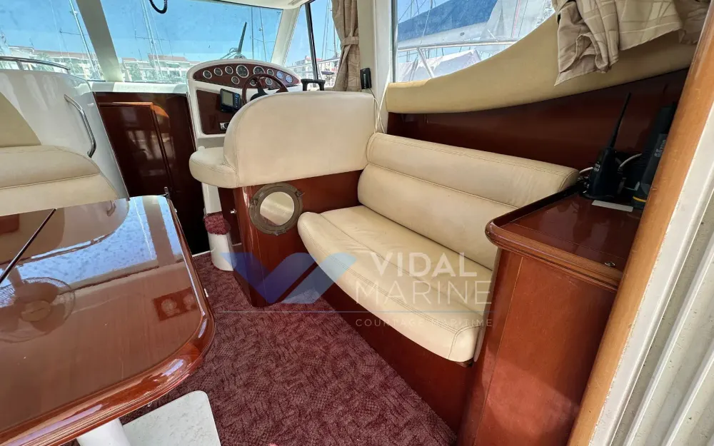 slider 6 Jeanneau Prestige 32
