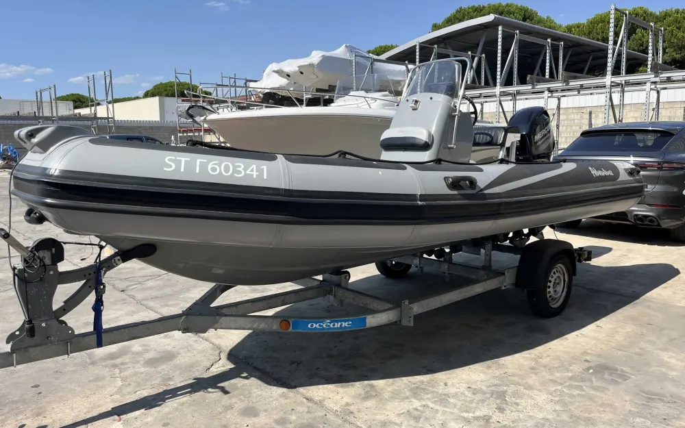 slider 0 Adventure Vesta 550