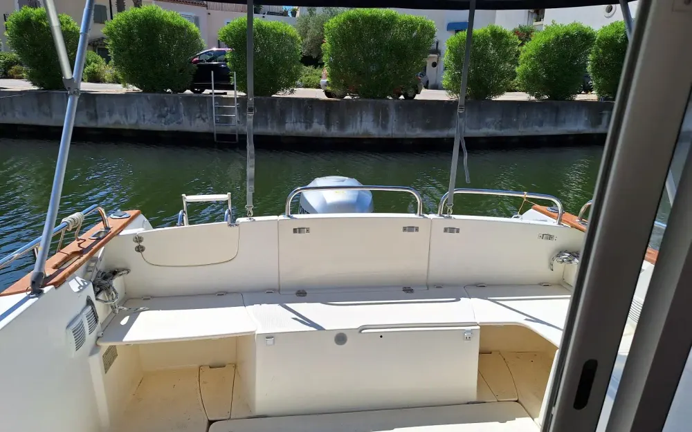 slider 10 Jeanneau Merry Fisher 725