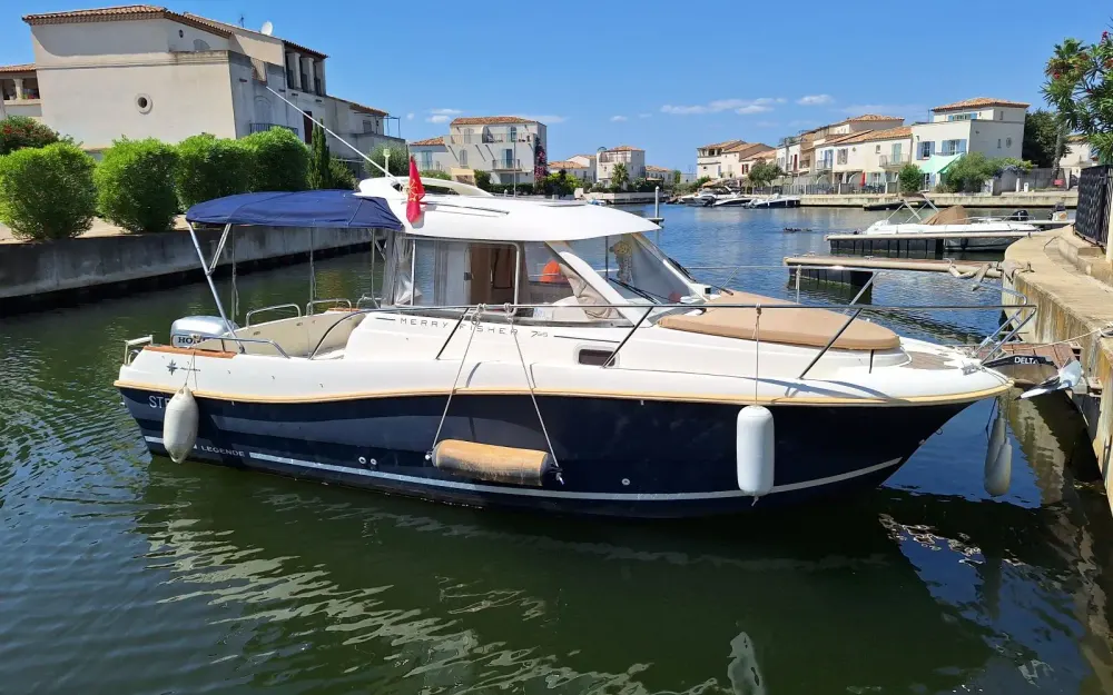 slider 15 Jeanneau Merry Fisher 725