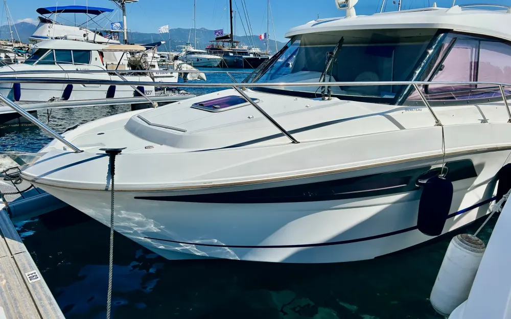 slider 14 Beneteau Antares 8.80