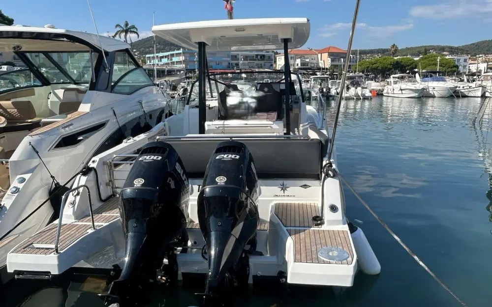slider 3 Jeanneau Cap Camarat 9.0 WA Serie 2