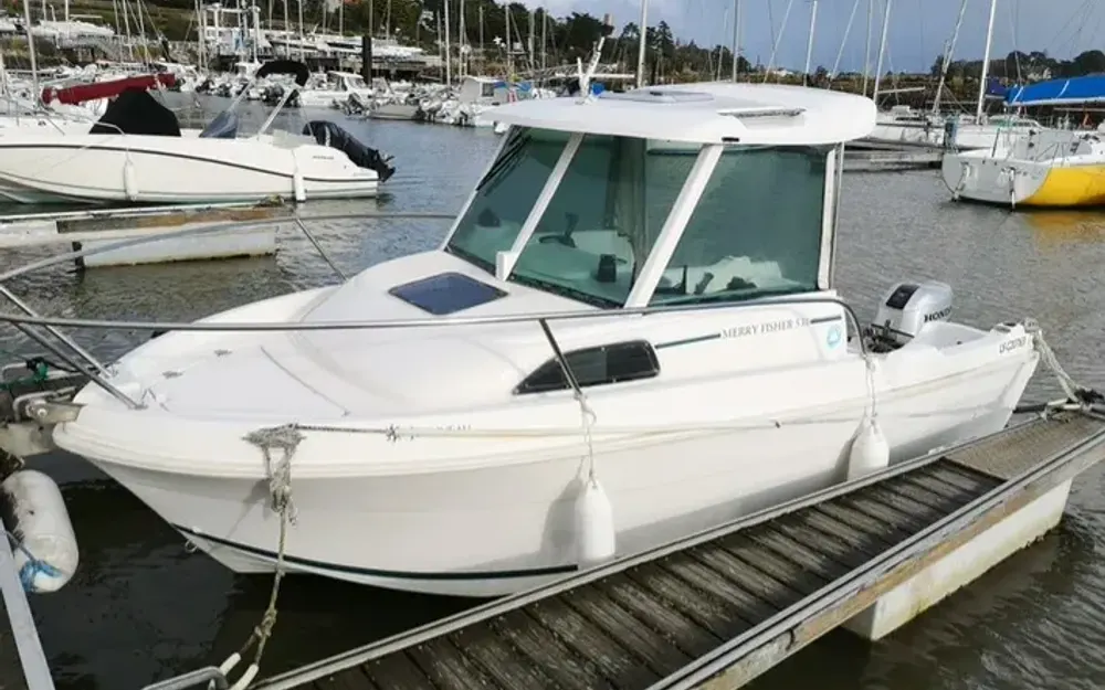 slider 0 Jeanneau Merry Fisher 530