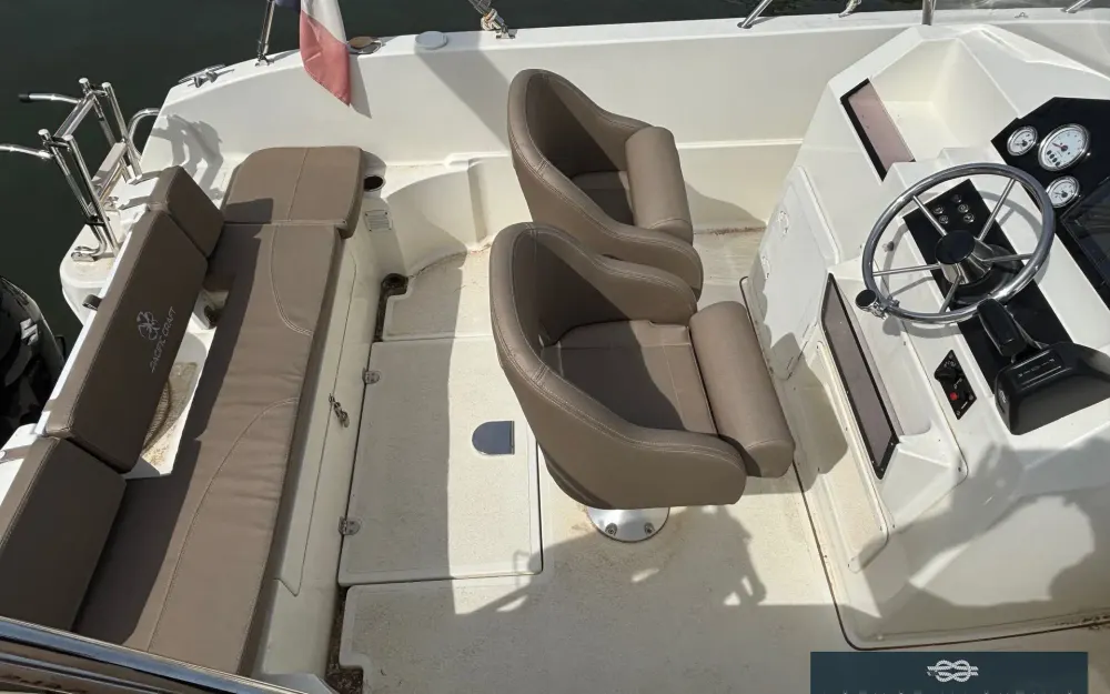 slider 12 Pacific Craft  545 Open