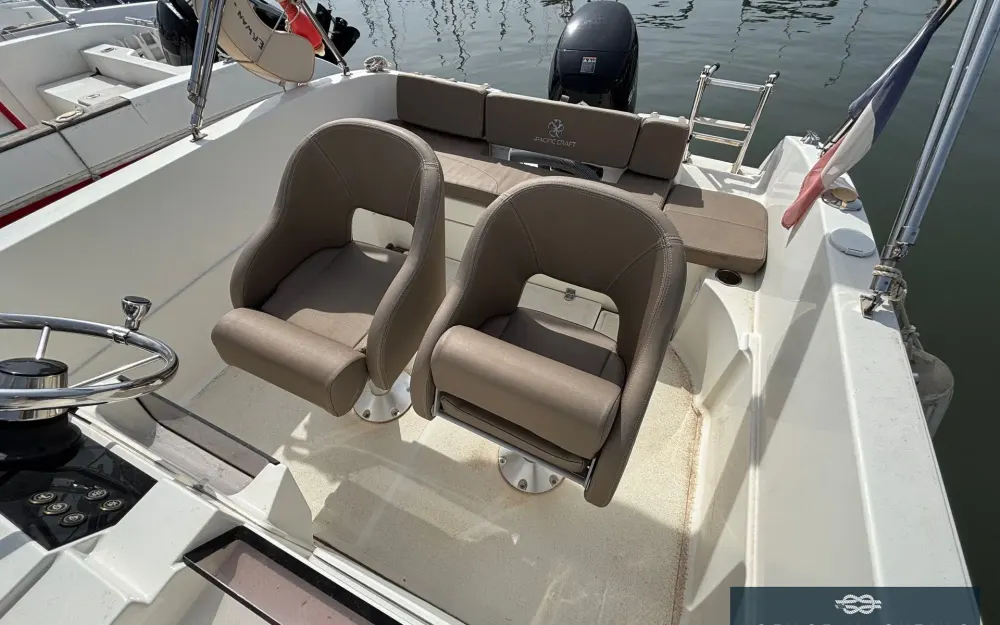 slider 13 Pacific Craft  545 Open
