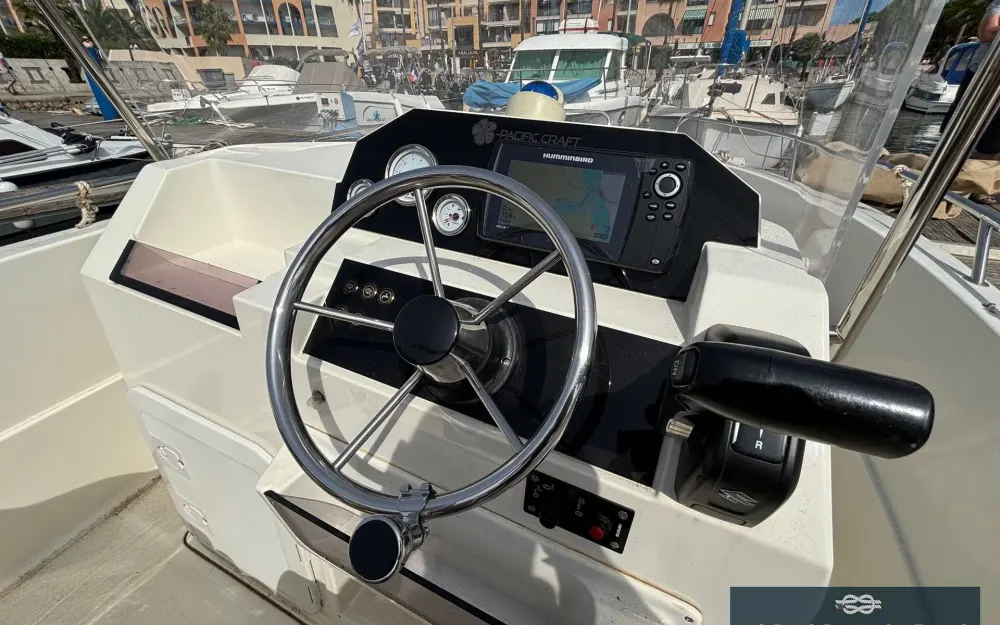 slider 14 Pacific Craft  545 Open
