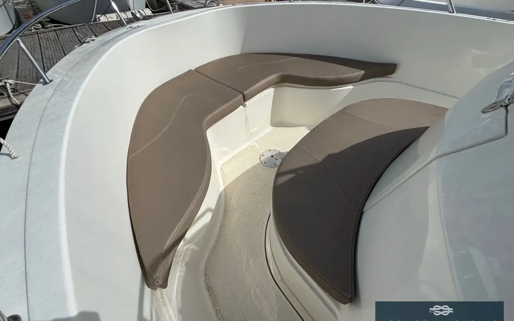 slider 6 Pacific Craft  545 Open