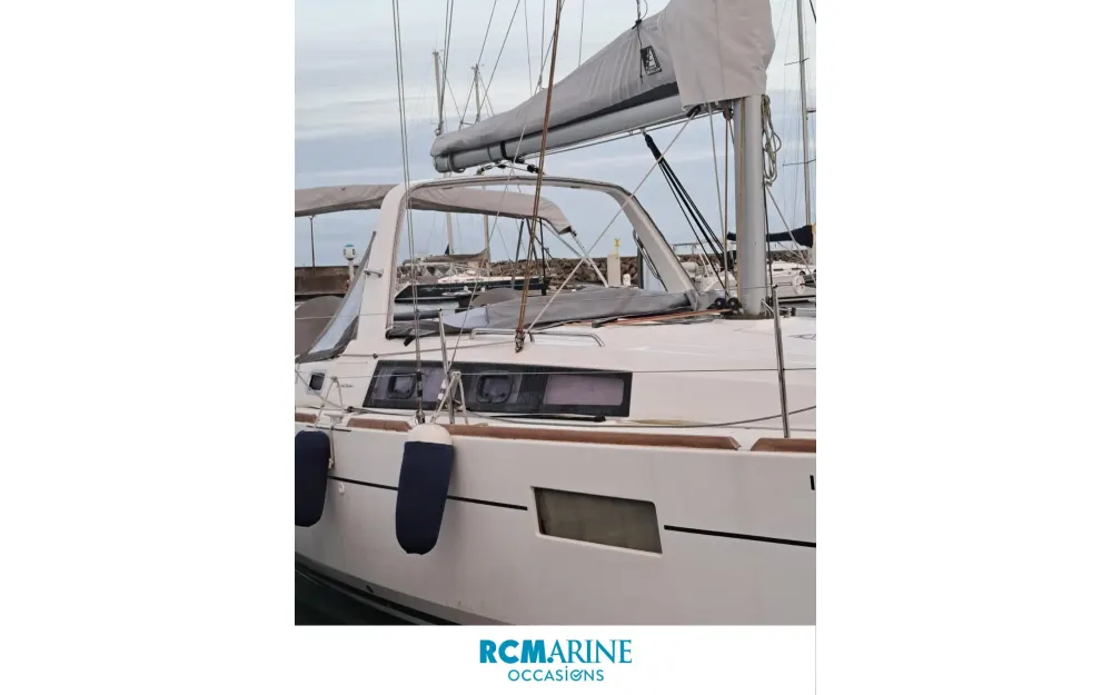 slider 11 Beneteau Oceanis 35