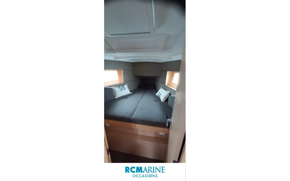 slider 1 Beneteau Oceanis 35