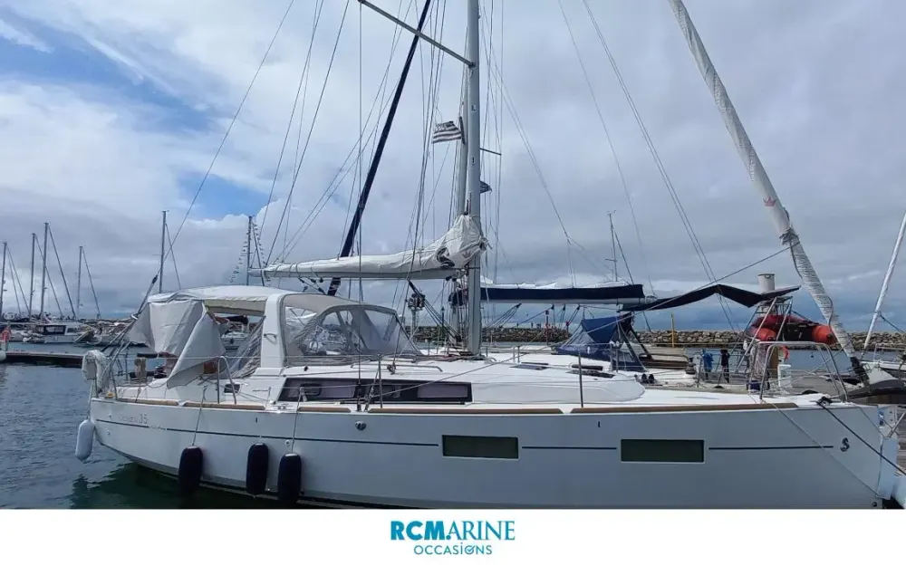 slider 3 Beneteau Oceanis 35