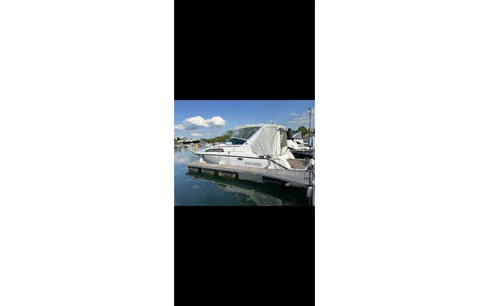 slider 2 Bayliner 2755 Cierra Sunbridge