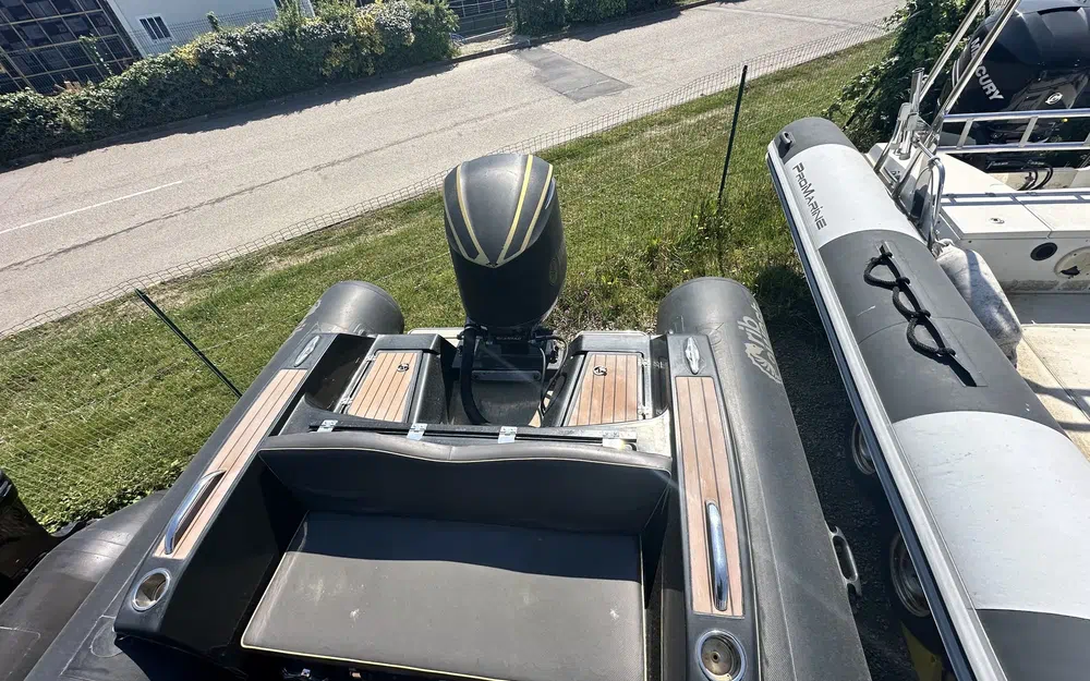 slider 6 Custom Ribwest