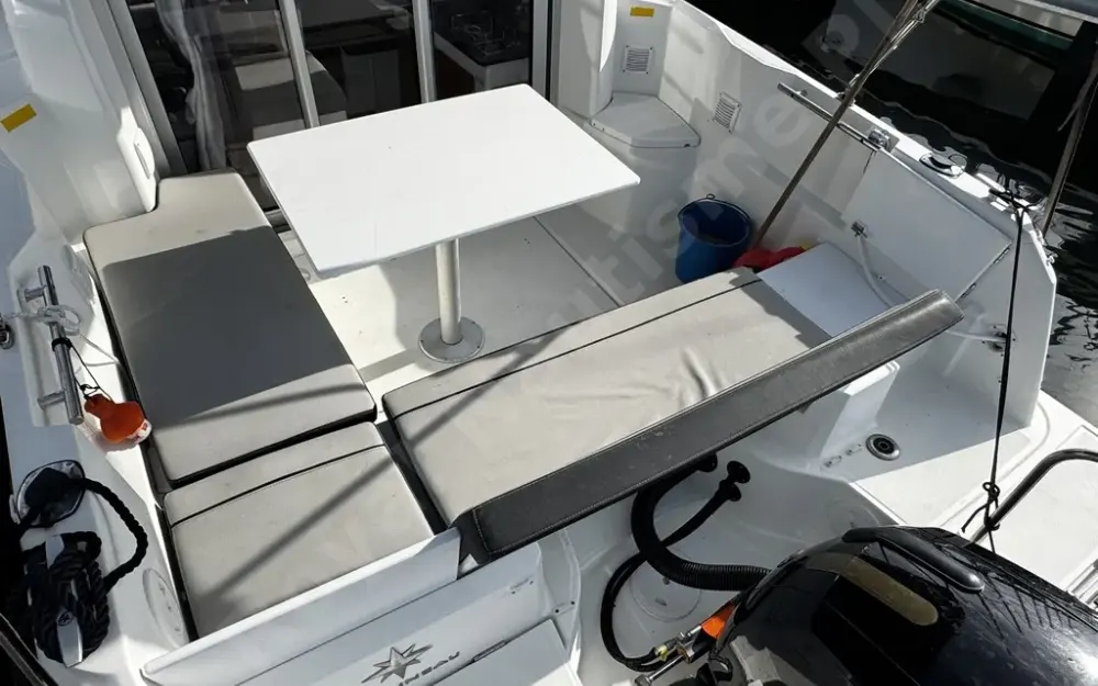 slider 7 Jeanneau Merry Fisher 695