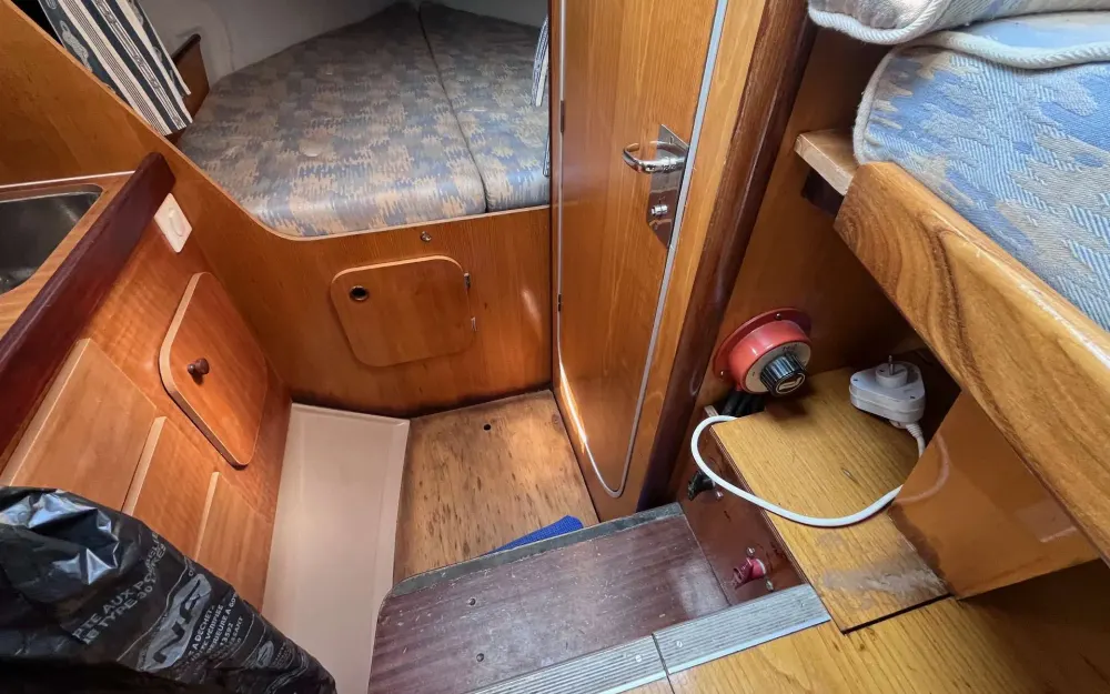 slider 9 Beneteau Antares 730