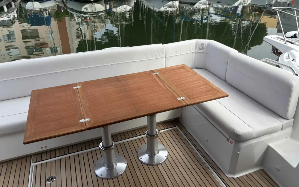 slider 9 Beneteau Antares 12