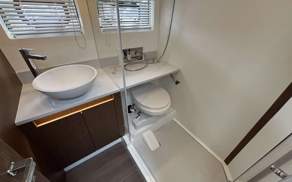 slider 17 Beneteau Antares 12