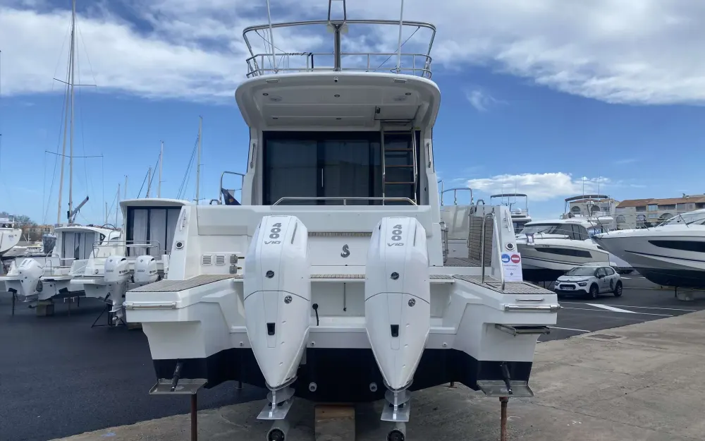 slider 2 Beneteau Antares 12