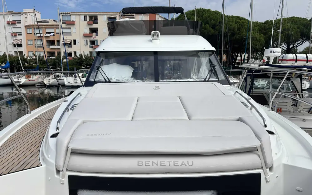 slider 5 Beneteau Antares 12