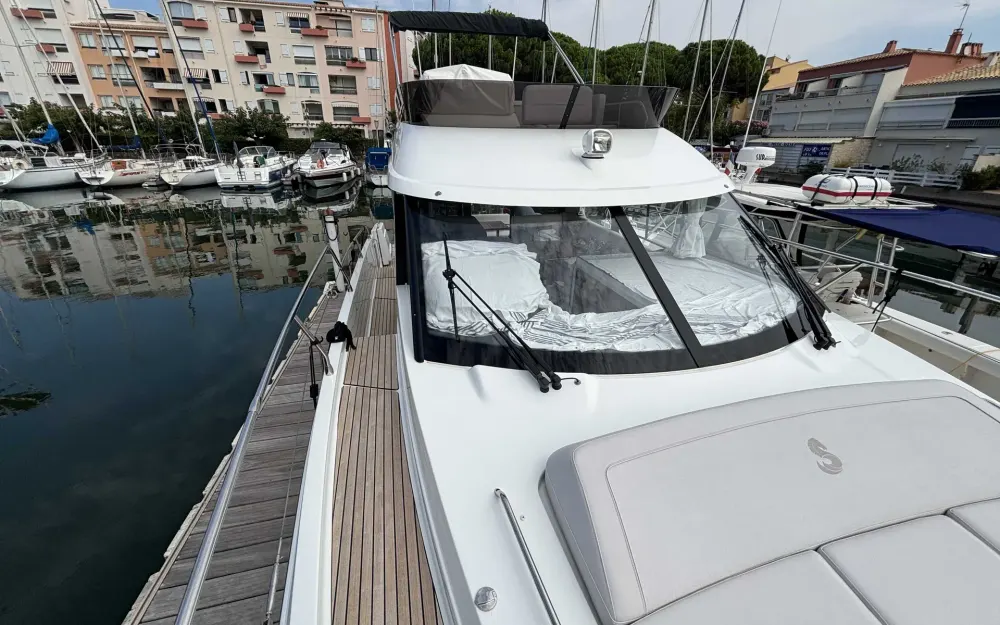 slider 6 Beneteau Antares 12