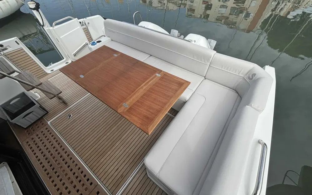 slider 8 Beneteau Antares 12