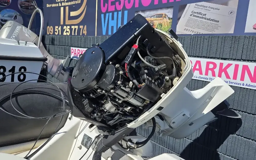 slider 9 Bombard Explorer 550