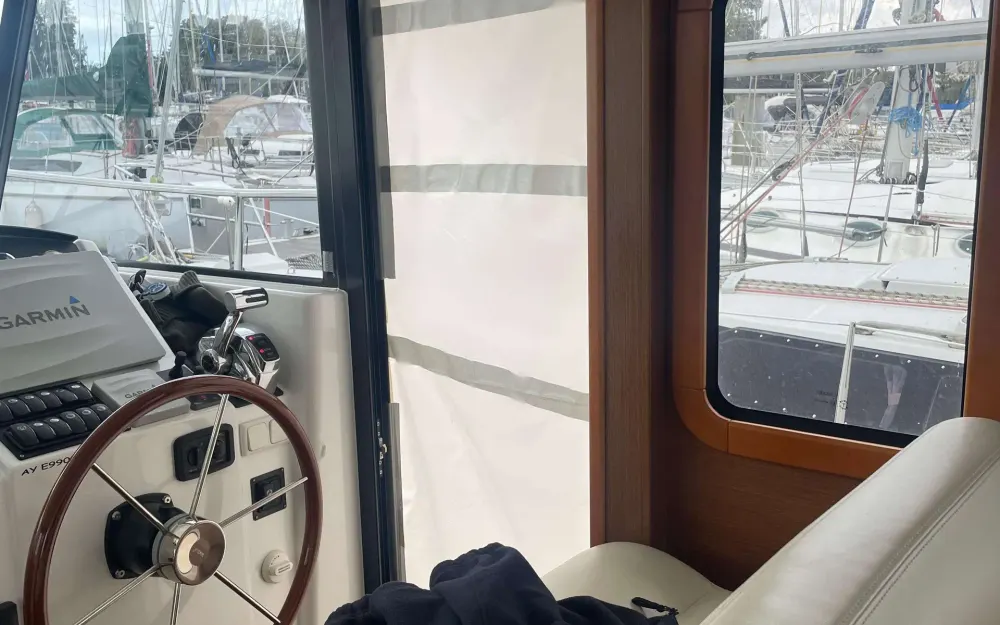 slider 12 Beneteau Swift Trawler 34